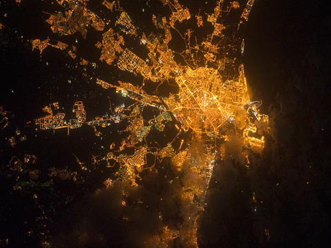 Thành phố Valencia trong một bức ảnh được chụp từ Trạm Không gian Quốc tế vào ngày 4/8.