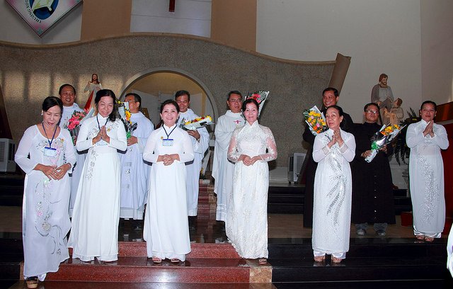 27823244552_9b77b907e2_z