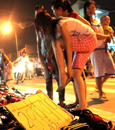 Chợ Tết của người nghèo, Tin tức trong ngày, cho cong nhan, tet nguyen dan, tet tan mao, khu cong nghiep, cho khuyen mai, tin tuc 24h