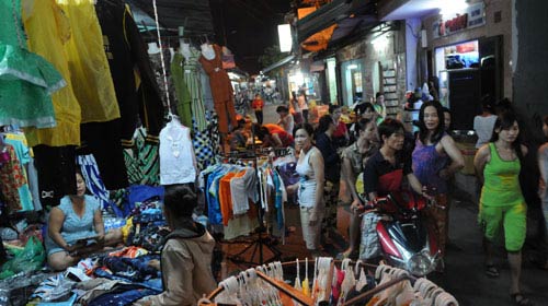 Chợ Tết của người nghèo, Tin tức trong ngày, cho cong nhan, tet nguyen dan, tet tan mao, khu cong nghiep, cho khuyen mai, tin tuc 24h