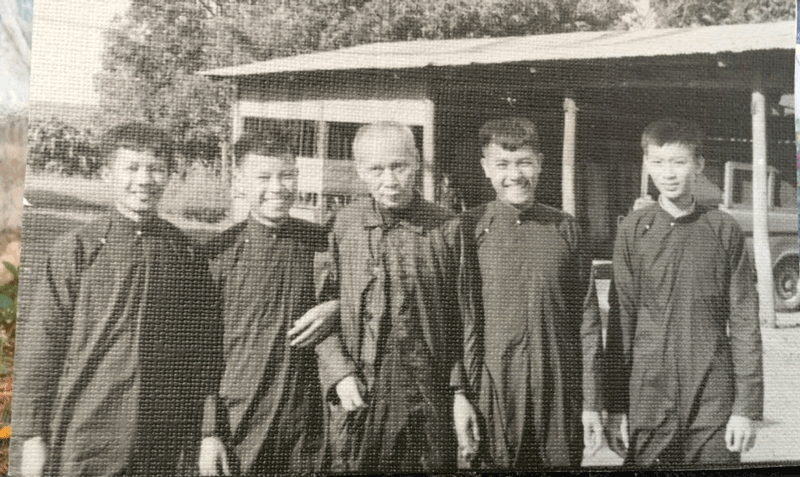 tu-vien-dai-dien