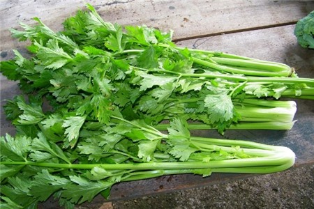 9 loại rau củ có nguy cơ ngấm nhiều hóa chất nhất  2